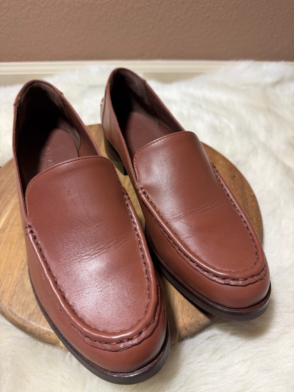 Everlane The Modern Loafer Leather in Rum Brown with Stitch Detail Size 9.5